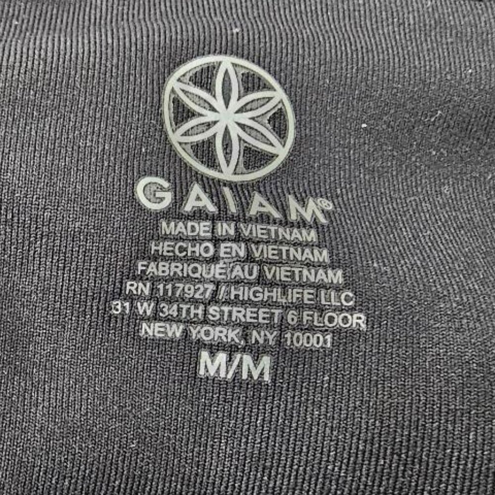 GAIAM Black flared leggings 2 pair size Medium - Picture 5 of 8
